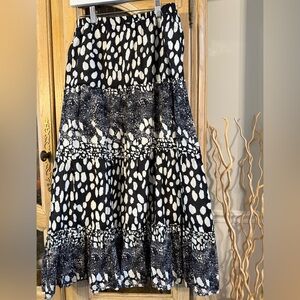 Vintage Black and White Patterned Women's Skirt